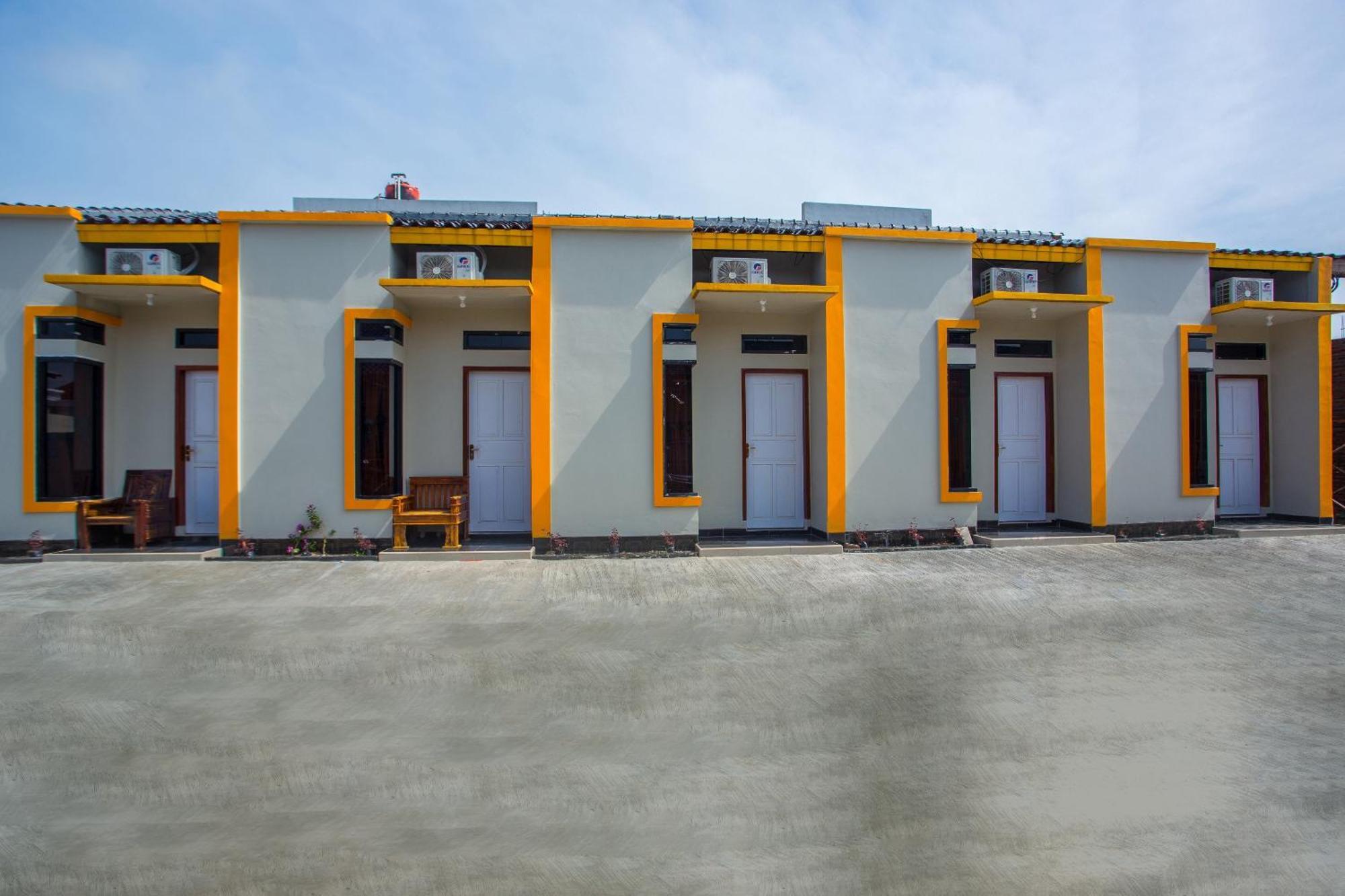 Hotel Griya Annisa Tegal  Zewnętrze zdjęcie